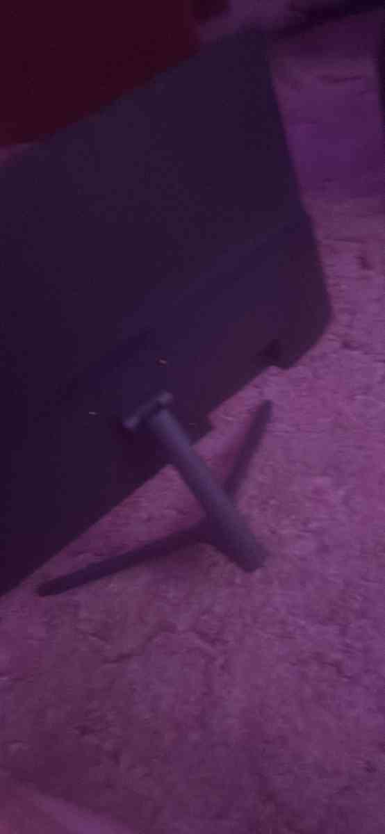 Monitor tradeing for laptop - Pemberton, New Jersey - FleaMarketBay