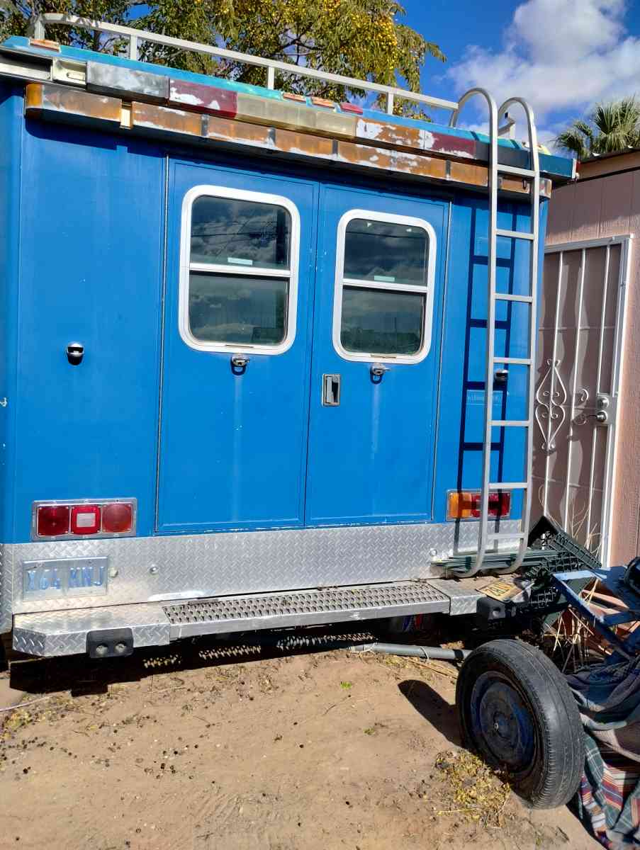 a ambulance and a bar sing - El Paso, Texas - FleaMarketBay