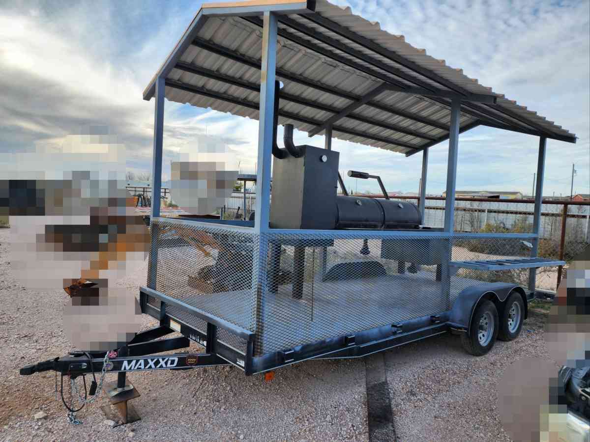 BBQ pit with trailer - Odessa, Texas - FleaMarketBay