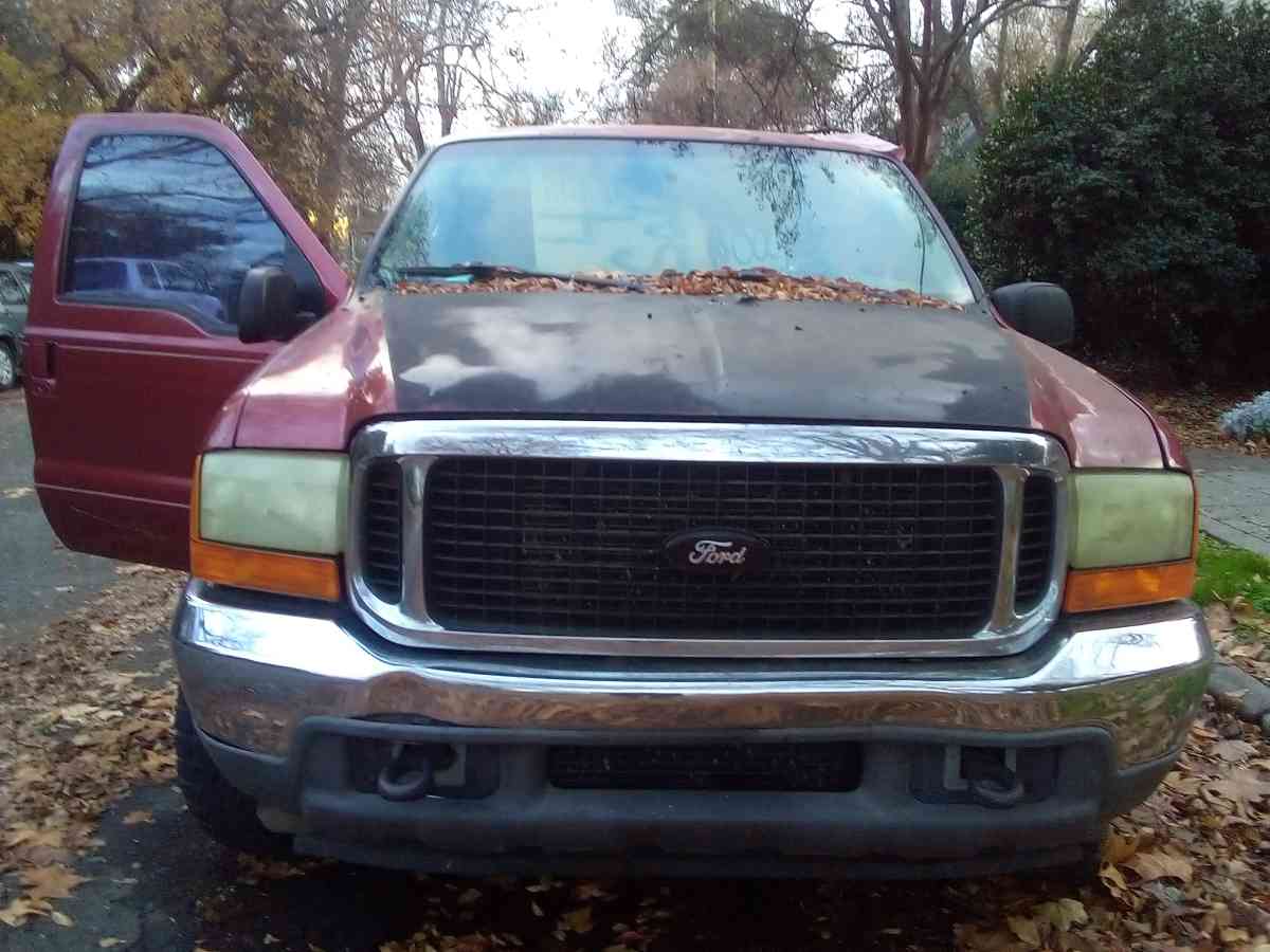 2000 FORD EXCURSION - Chico, California