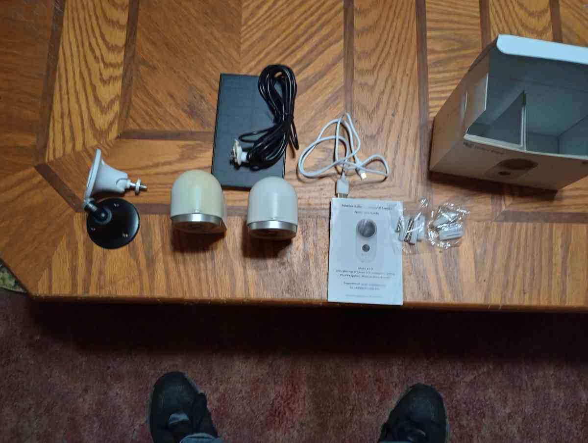 adorbee battery powered security camera - Everson, Pennsylvania