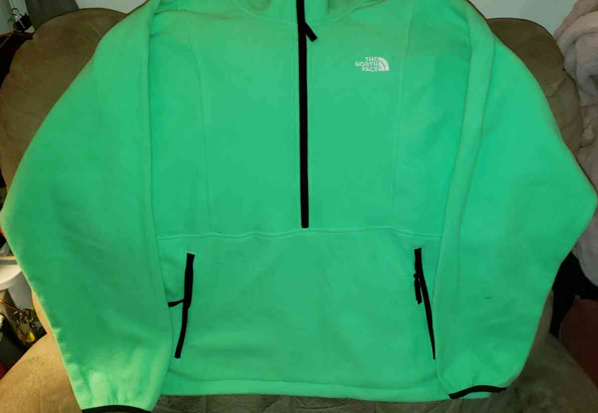 Brand New mens The North Face fleece size XL - Frostburg, Maryland