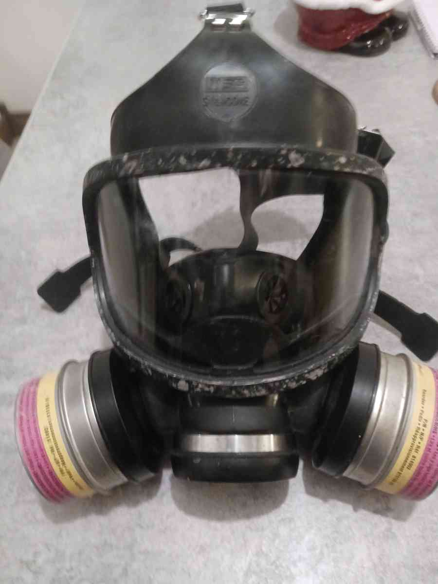 forced air respirator unit and MSA silicone respirator - North Jackson, Ohio