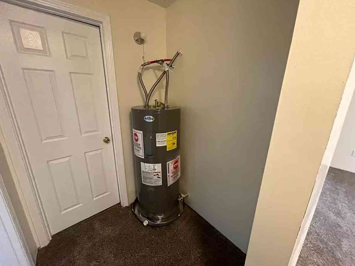 house for rent - Dayton, Ohio - FleaMarketBay