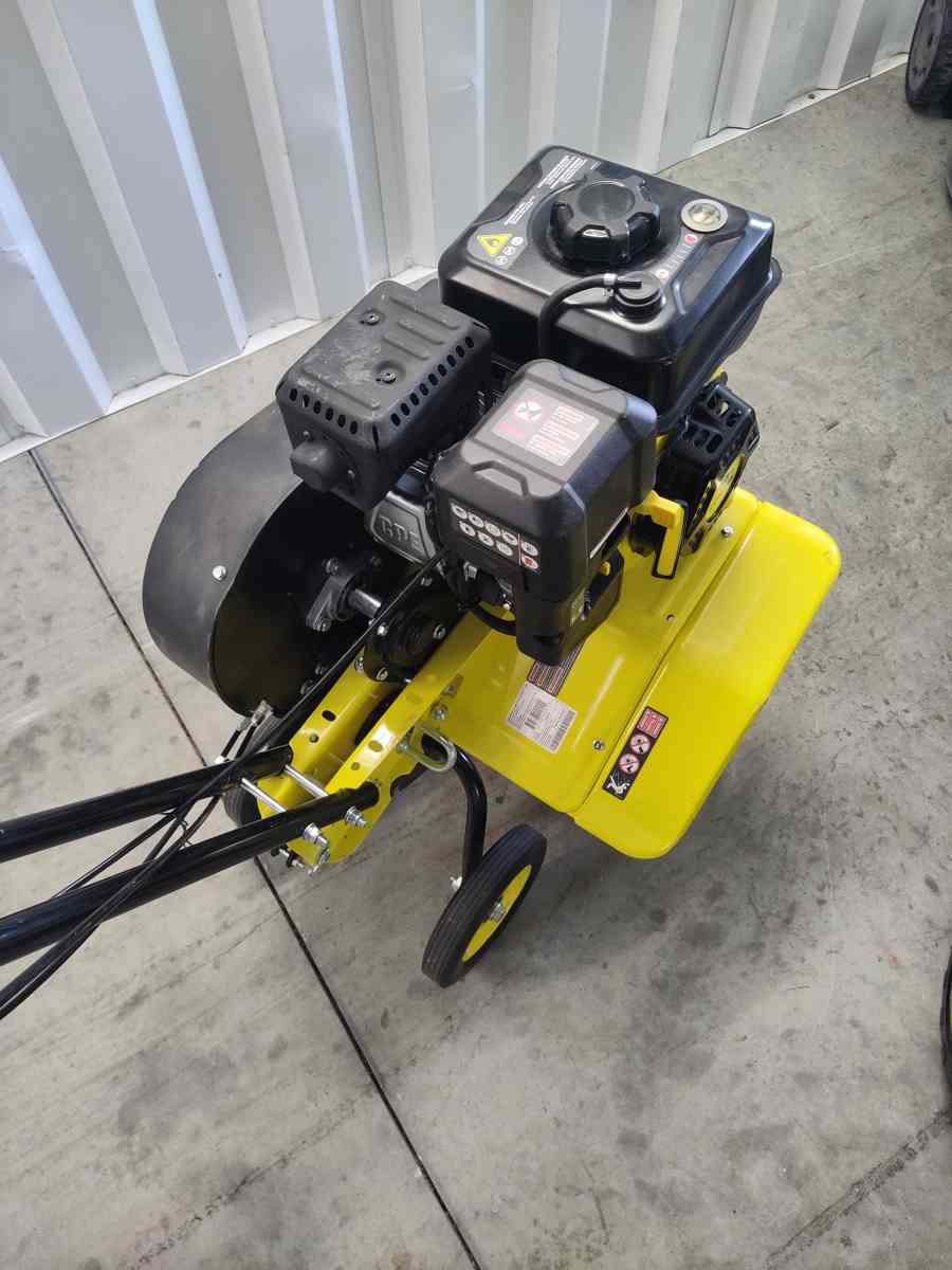 Champion Power Equipment 100379 Front Tine Tiller - Fuquay Varina, North Carolina - FleaMarketBay