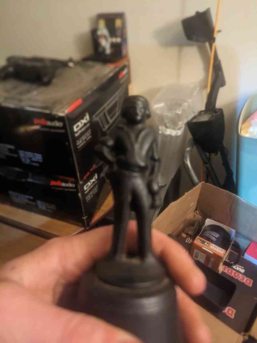 Early 1900s Cast iron Dinner Bell - Mentor, Ohio - FleaMarketBay