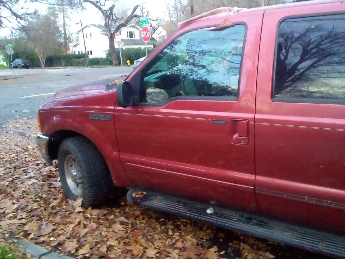 2000 FORD EXCURSION - Chico, California - FleaMarketBay
