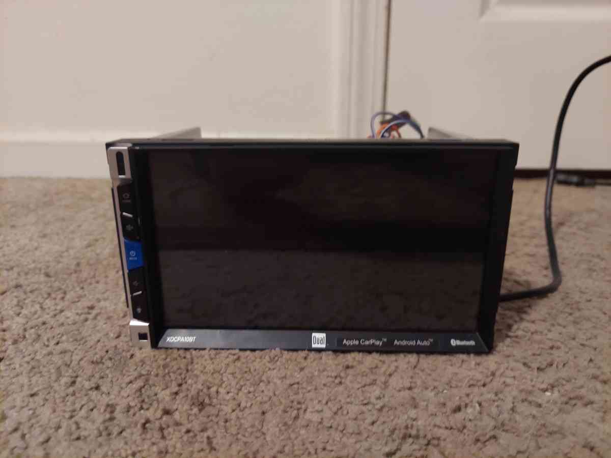 Dual Radio Apple CarPlay and Andriod Auto XDCPA10BT - Bryant, Arkansas