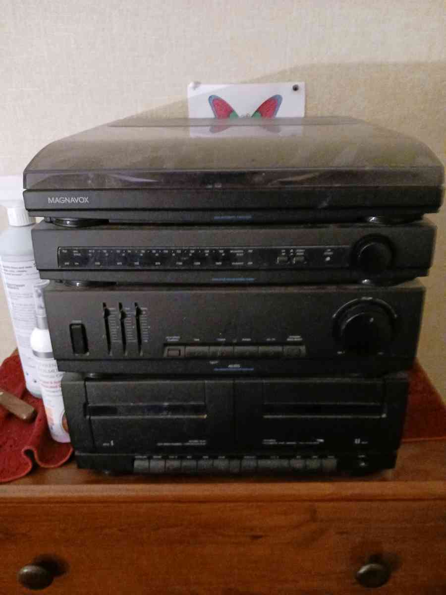 Retro Stereo plays - Ellenboro, North Carolina