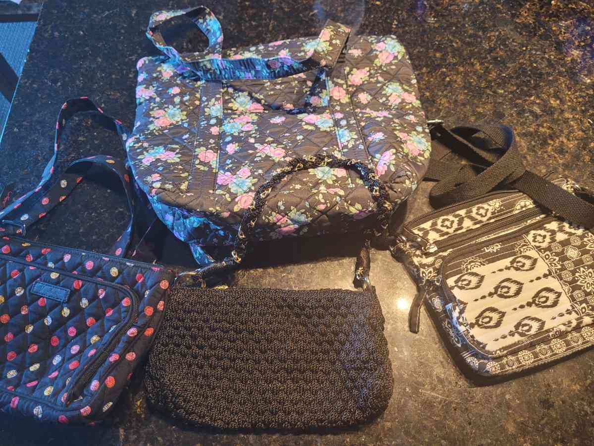 Womens Purses and Makeup Bags - Galveston, Texas - FleaMarketBay