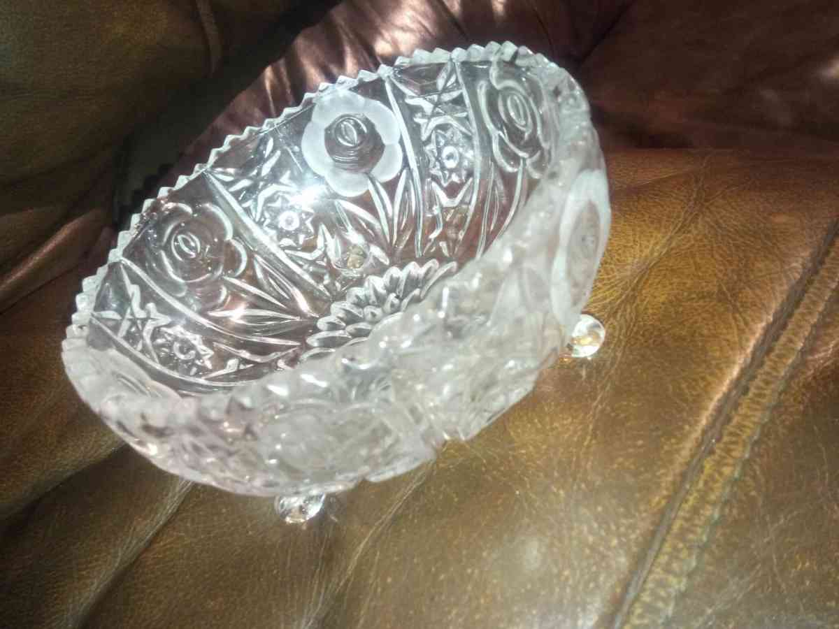 vintage Crystal Fruit Bowl with Rose design pattern with 3 l - Phillipsburg, New Jersey
