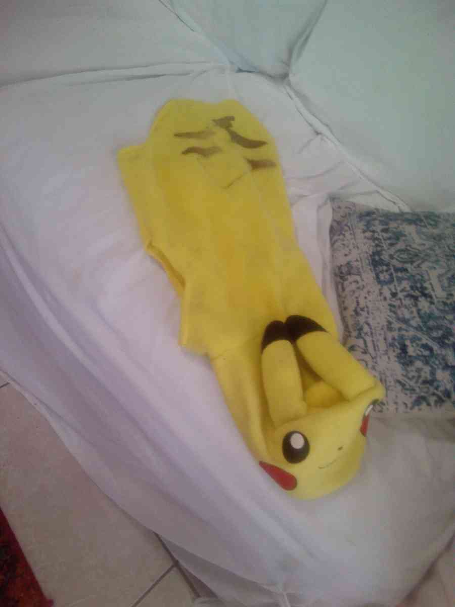 dog shirt Pikachu for large dogs - Casselberry, Florida - FleaMarketBay