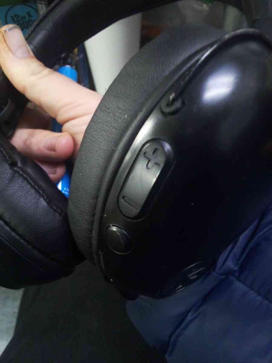 Jlab Bluetooth headphones - Lexington, Kentucky - FleaMarketBay