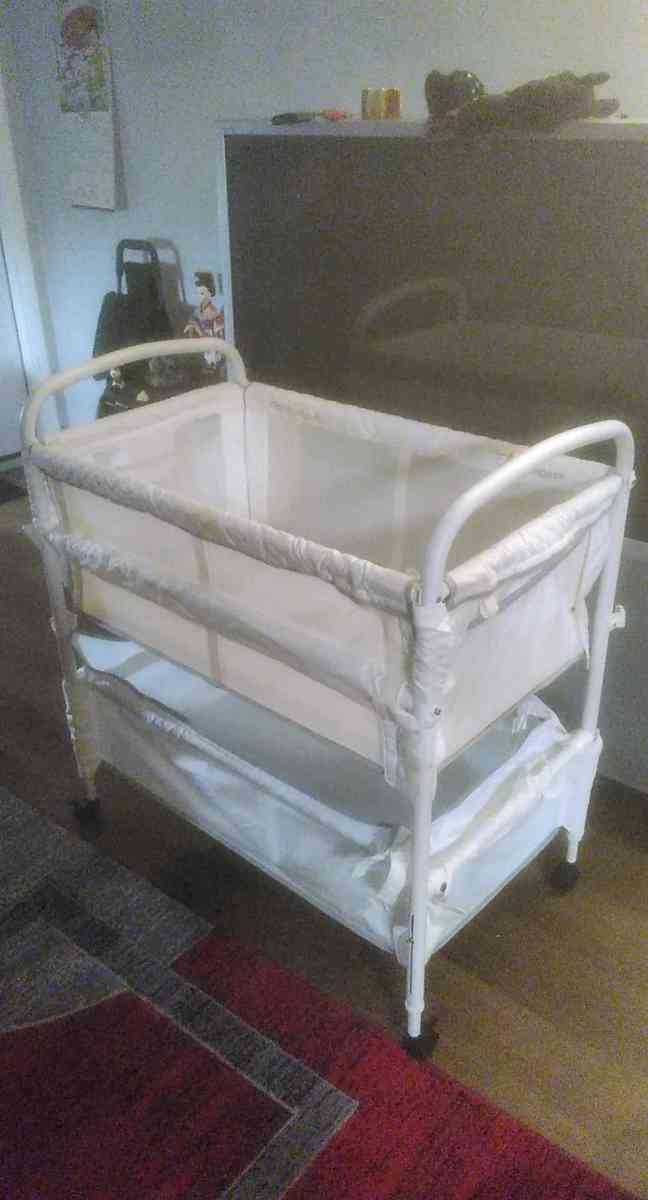 Arms Reach CoSleeper - Hanover, Pennsylvania