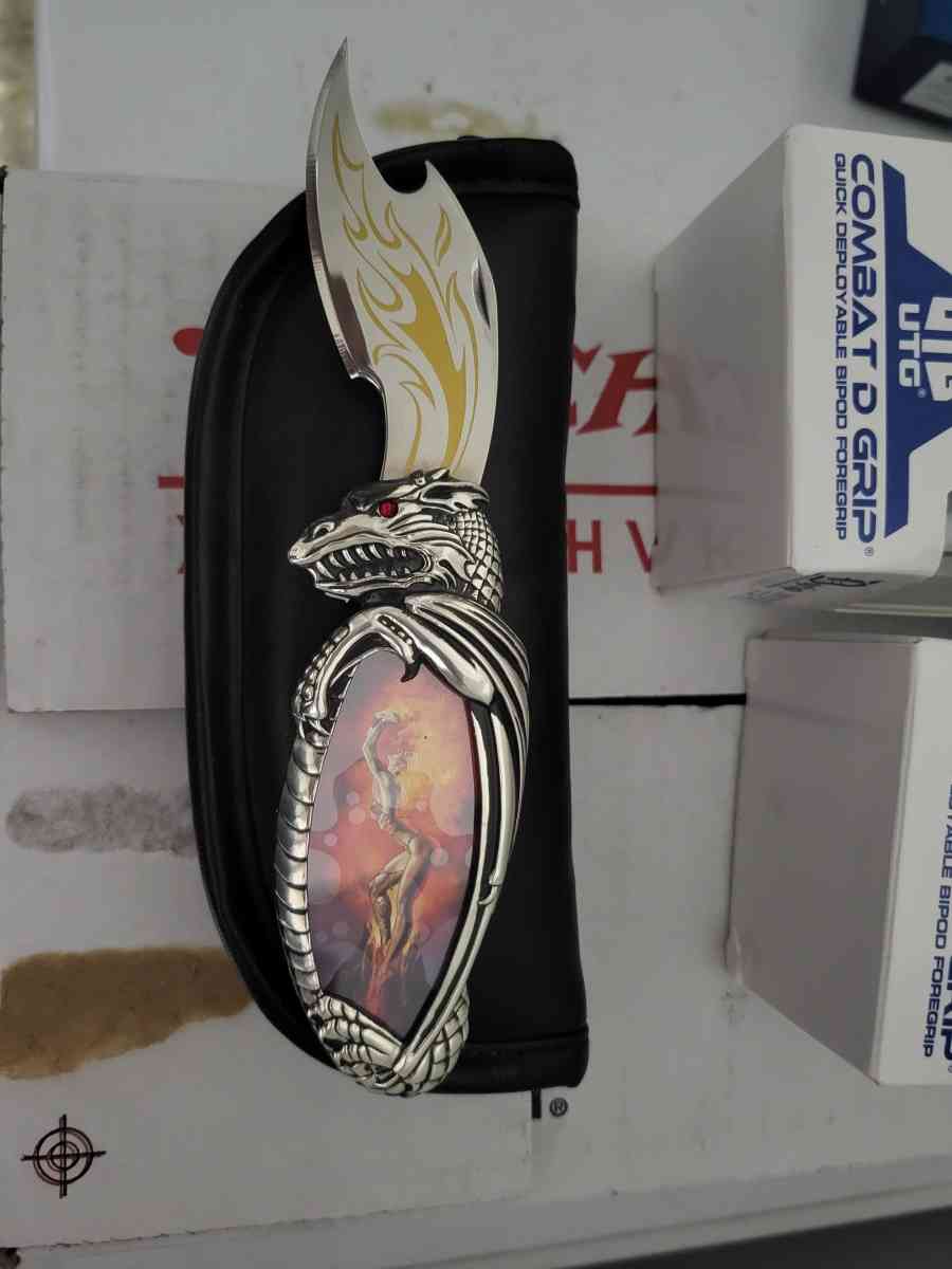 naked lady knife - West Palm Beach, Florida