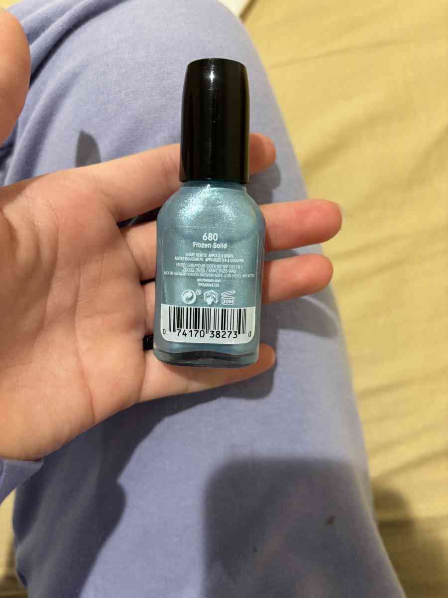 Nail polish - Great Neck, New York - FleaMarketBay