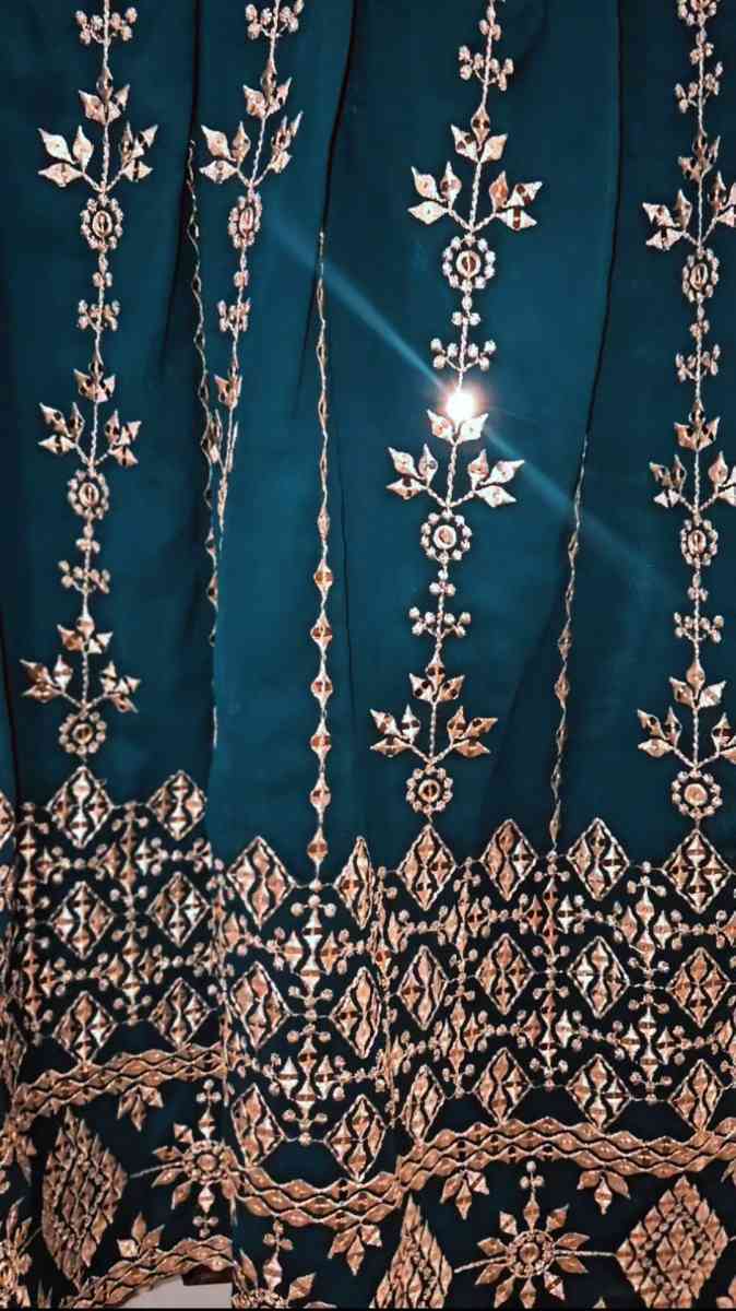 Desi suit - Queens Village, New York - FleaMarketBay