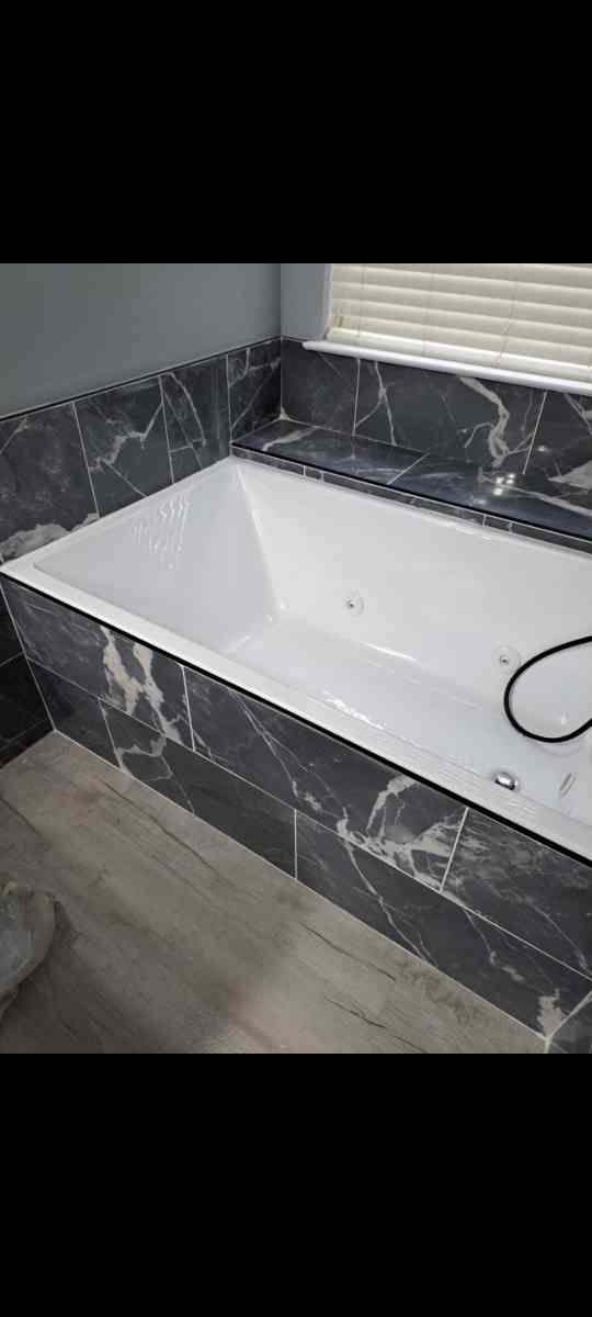 bathrooms remodel kitchens and floor - Fort Worth, Texas - FleaMarketBay