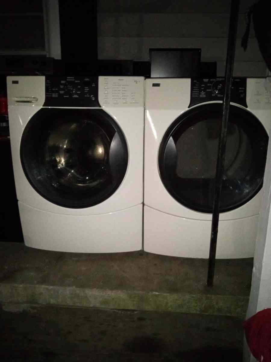 LG front end loader washer and dryer set - Henderson, North Carolina
