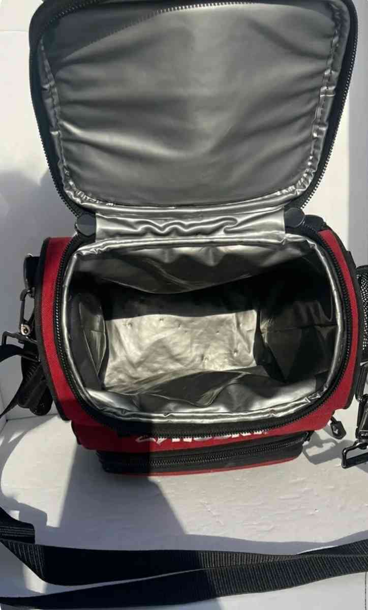 Husky waterproof lunch bag - Tacoma, Washington - FleaMarketBay