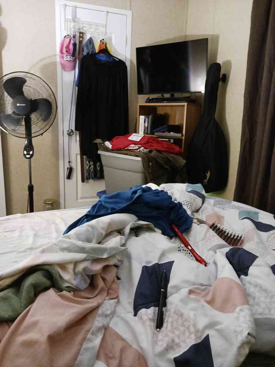 Vizio 32 inche tv - Ellenboro, North Carolina - FleaMarketBay