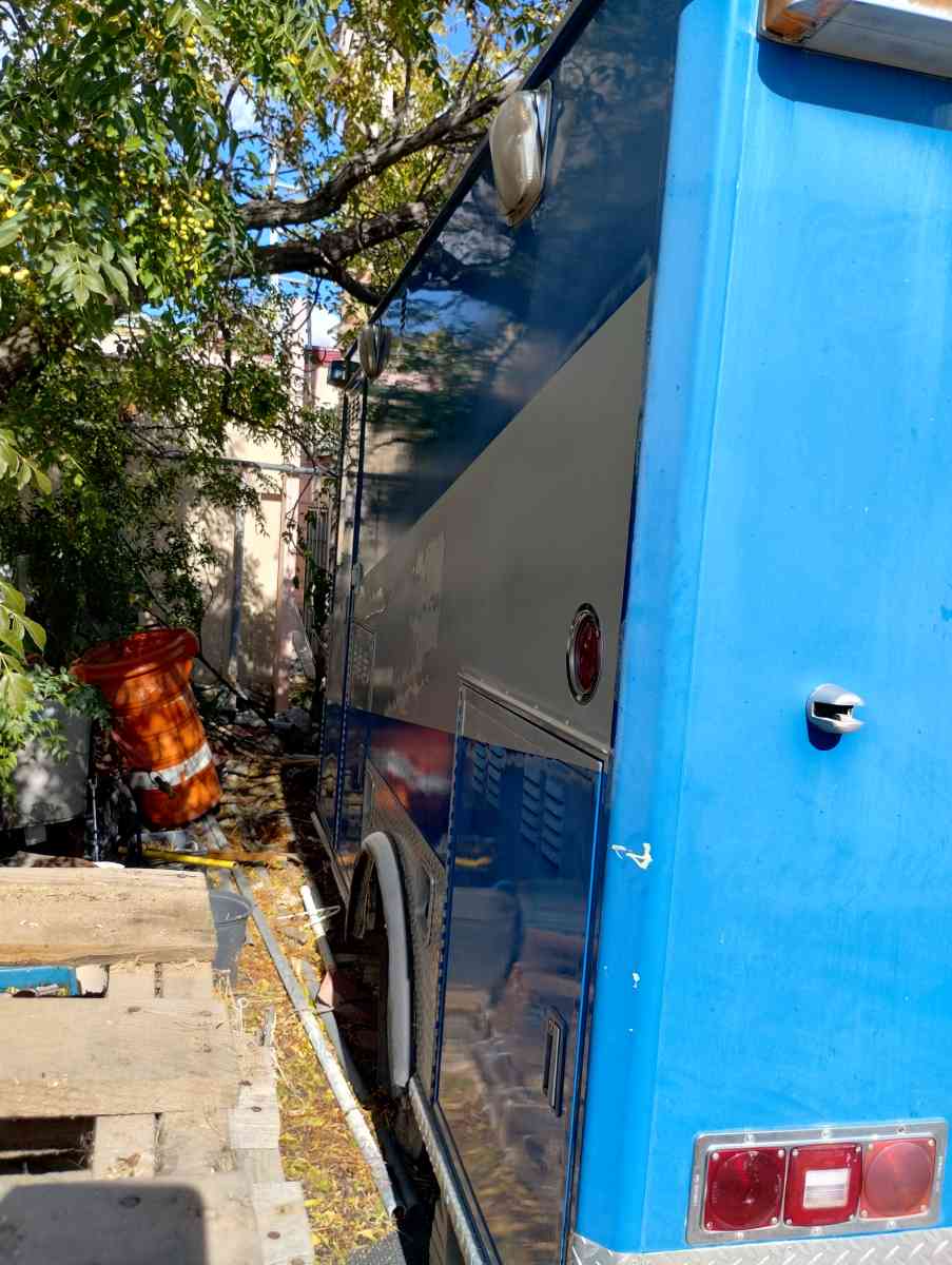 a ambulance and a bar sing - El Paso, Texas - FleaMarketBay