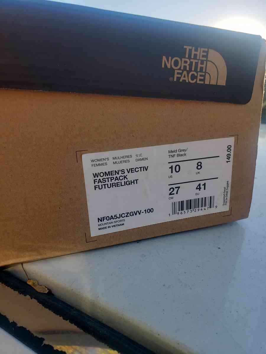 The North Face Womens Vectiv fastpack futurelight shoes 10 - Fairfield, California - FleaMarketBay