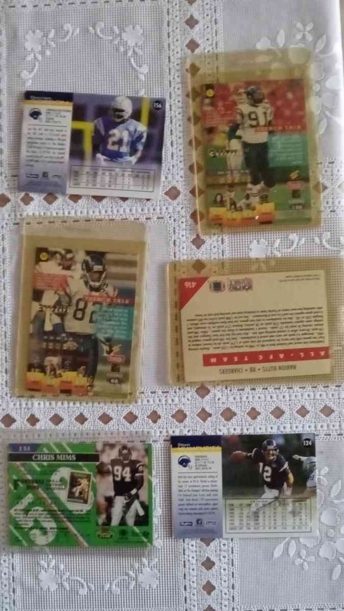 NFL FOOTBALL CARDS - Monett, Missouri