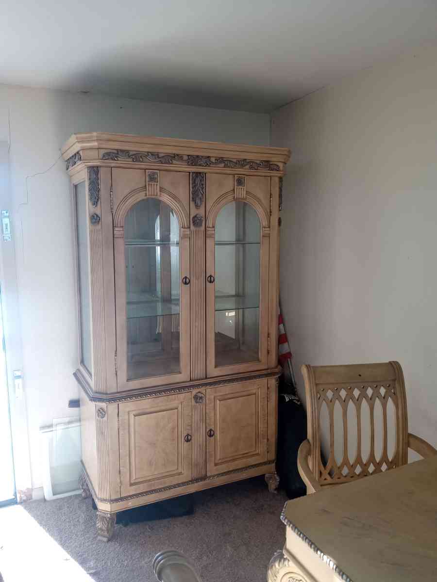 china cabinet - Wichita, Kansas