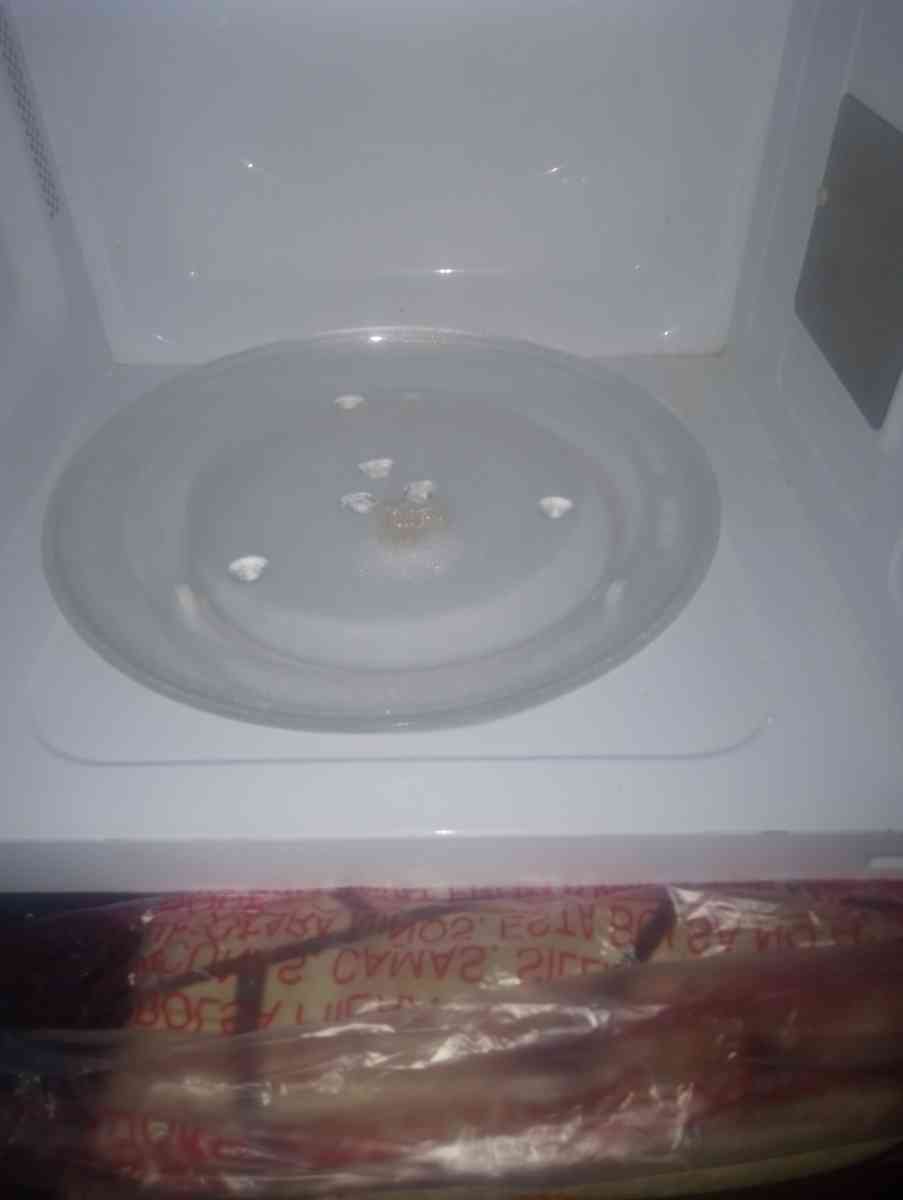 microwave - Pasadena, California - FleaMarketBay