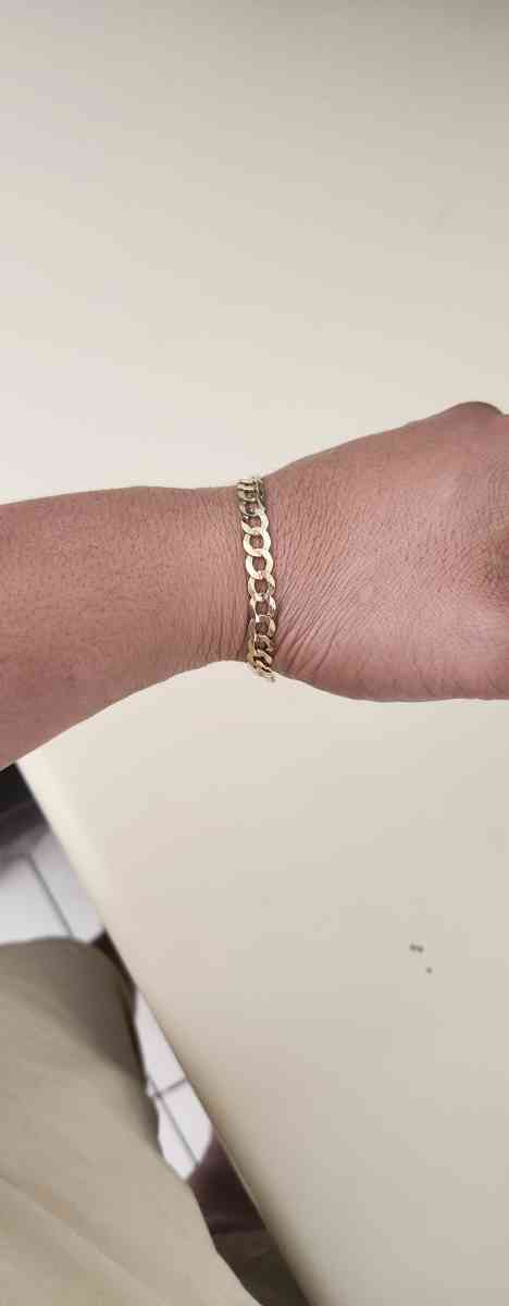 pusera - Orlando, Florida - FleaMarketBay