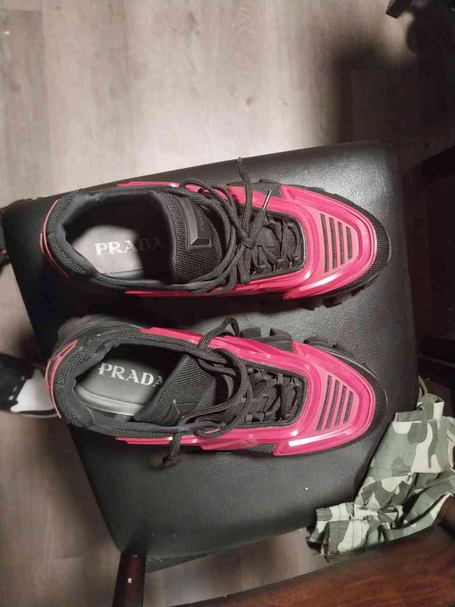 Prada cloudbust thunder - Fort Worth, Texas - FleaMarketBay