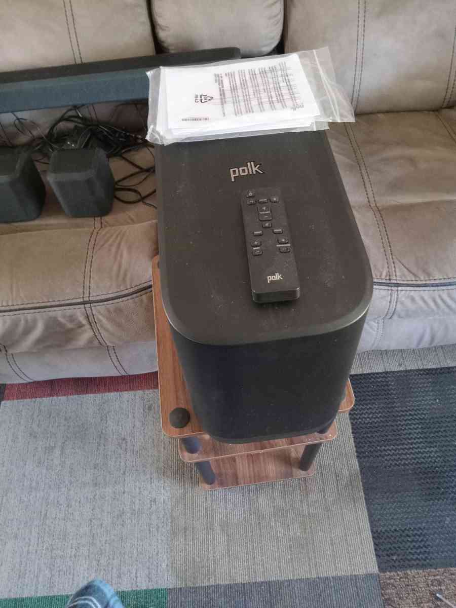 Polk 38 inch sound bar wireless sub woofer 2 back speakers - Belleview, Florida - FleaMarketBay