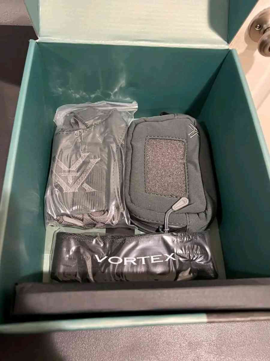 Vortex Optics Razor UHD Binoculars 12x50 - Anton Chico, New Mexico - FleaMarketBay