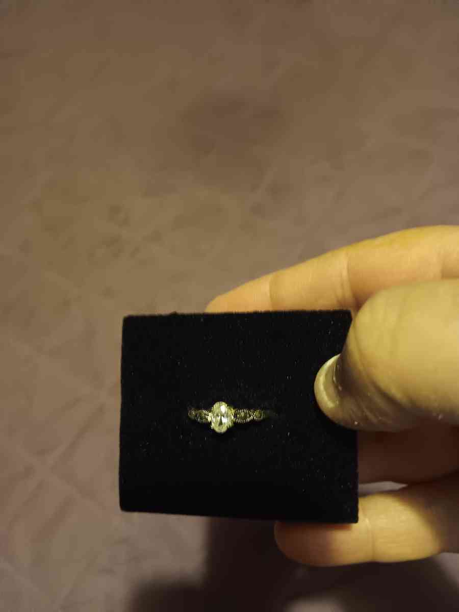 women ring - Auburn, Georgia