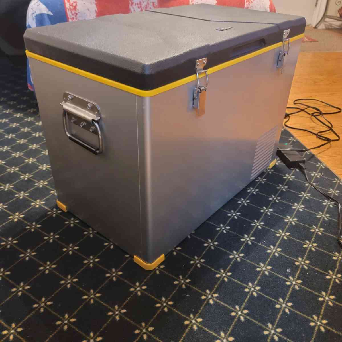 SetPower 47Qt 45L RV45S Portable Refrigerator - Longview, Washington - FleaMarketBay