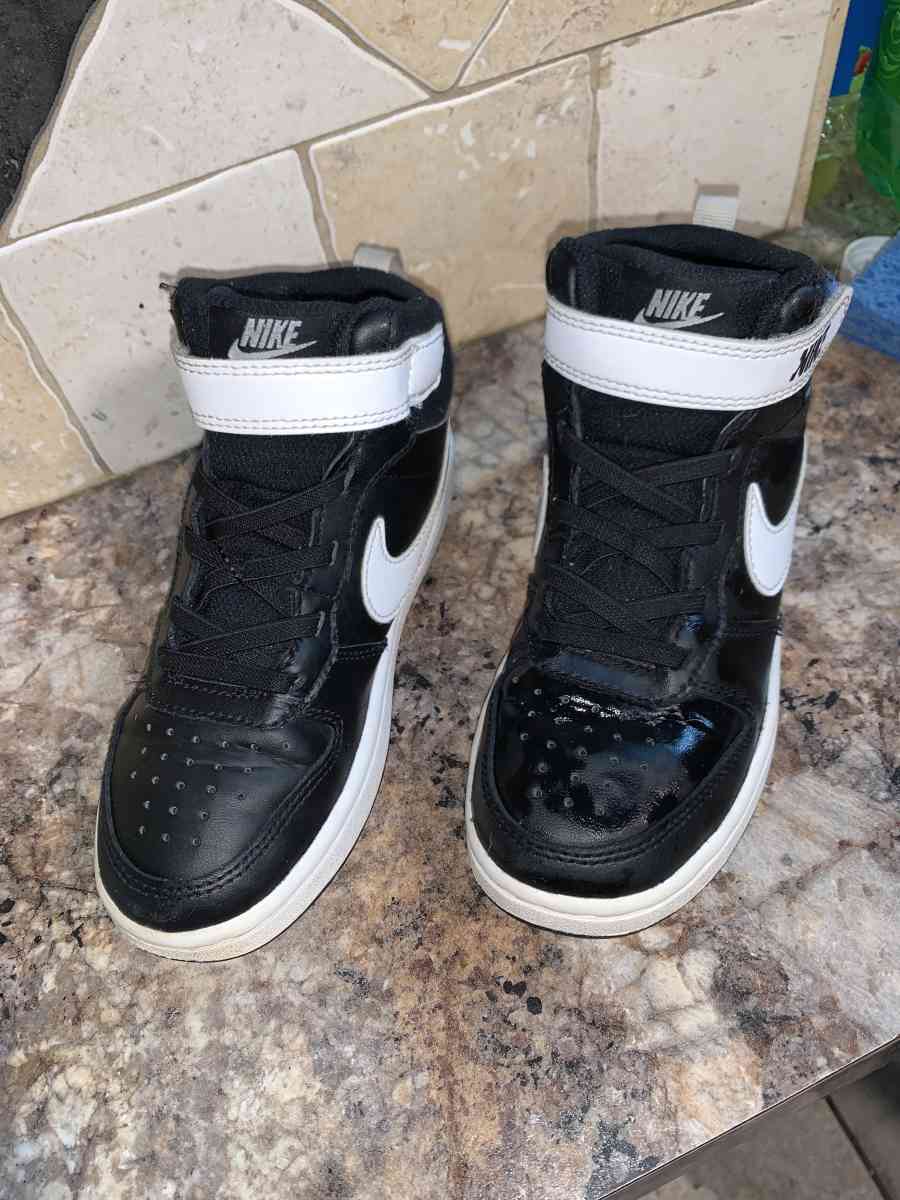 Nike Kids Court Borough 2 High Top Sneaker 13C - Lincolnton, North Carolina - FleaMarketBay
