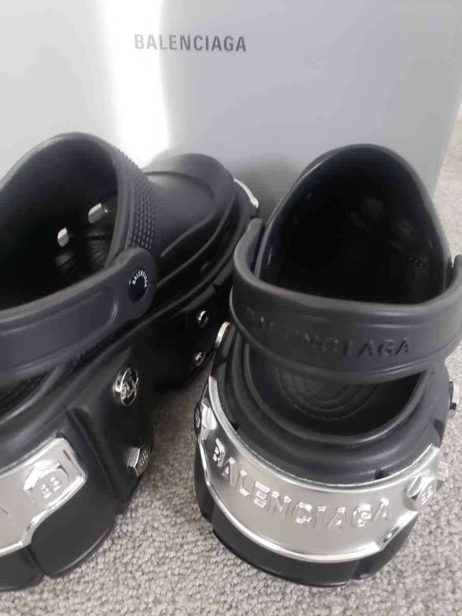 Balenciaga Hardcrocs Mule - Minneapolis, Minnesota - FleaMarketBay