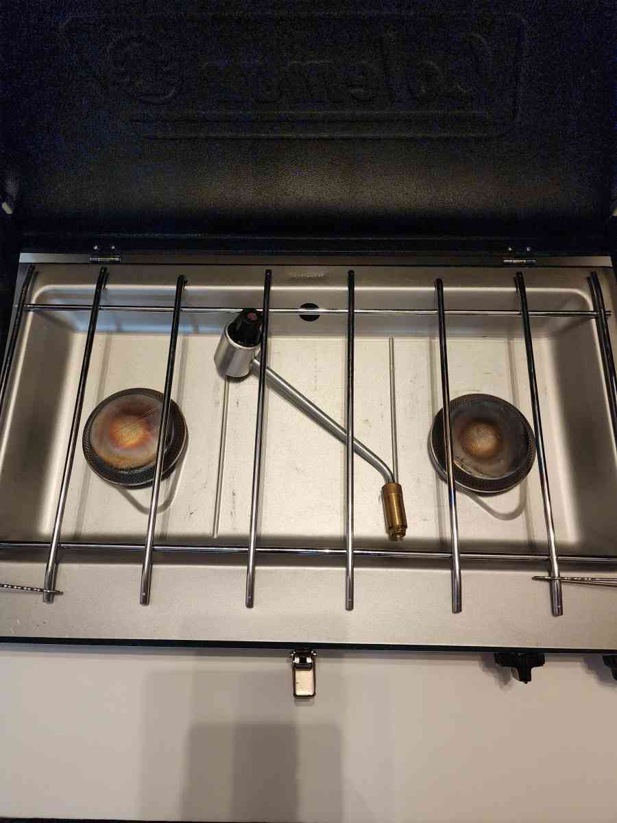 Coleman 2 Burner Propane Stove - Longview, Washington - FleaMarketBay
