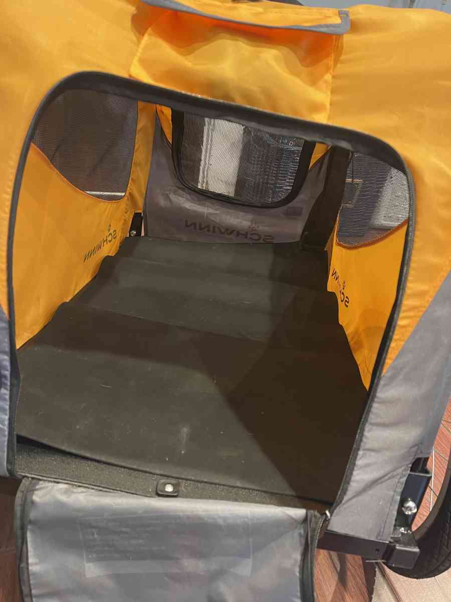 Schwinn dog trailer to attach to bike - Lyndhurst, New Jersey - FleaMarketBay