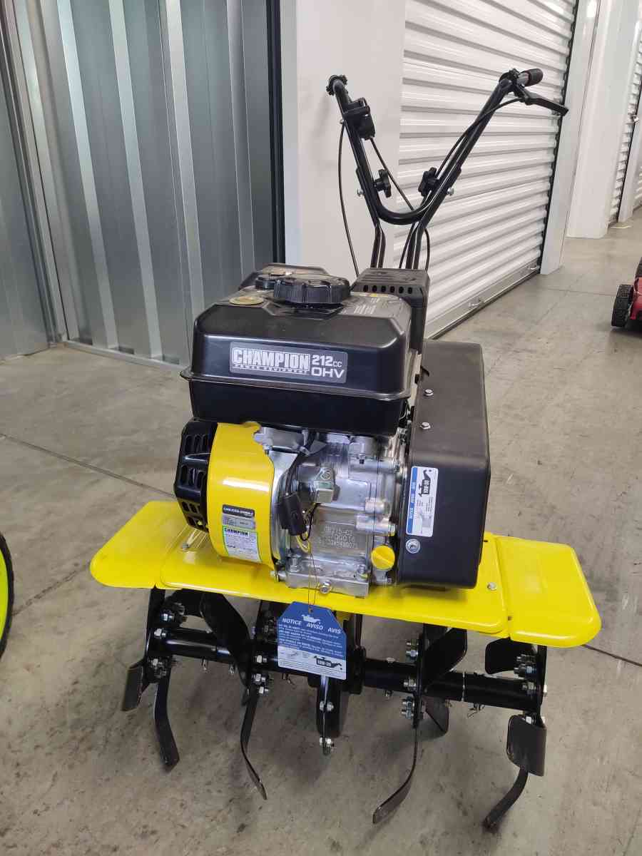 Champion Power Equipment 100379 Front Tine Tiller - Fuquay Varina, North Carolina - FleaMarketBay