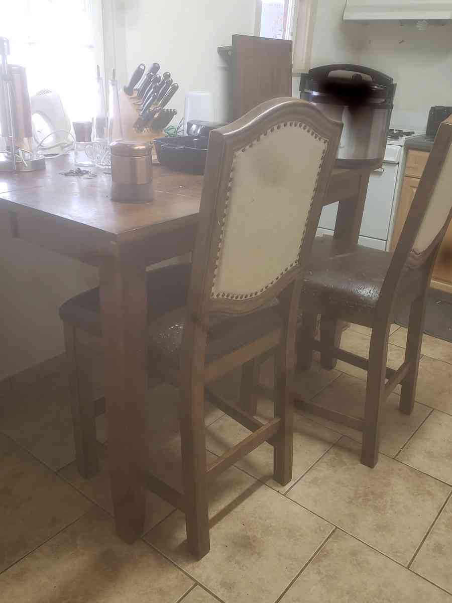 wood dinning table - Tucson, Arizona