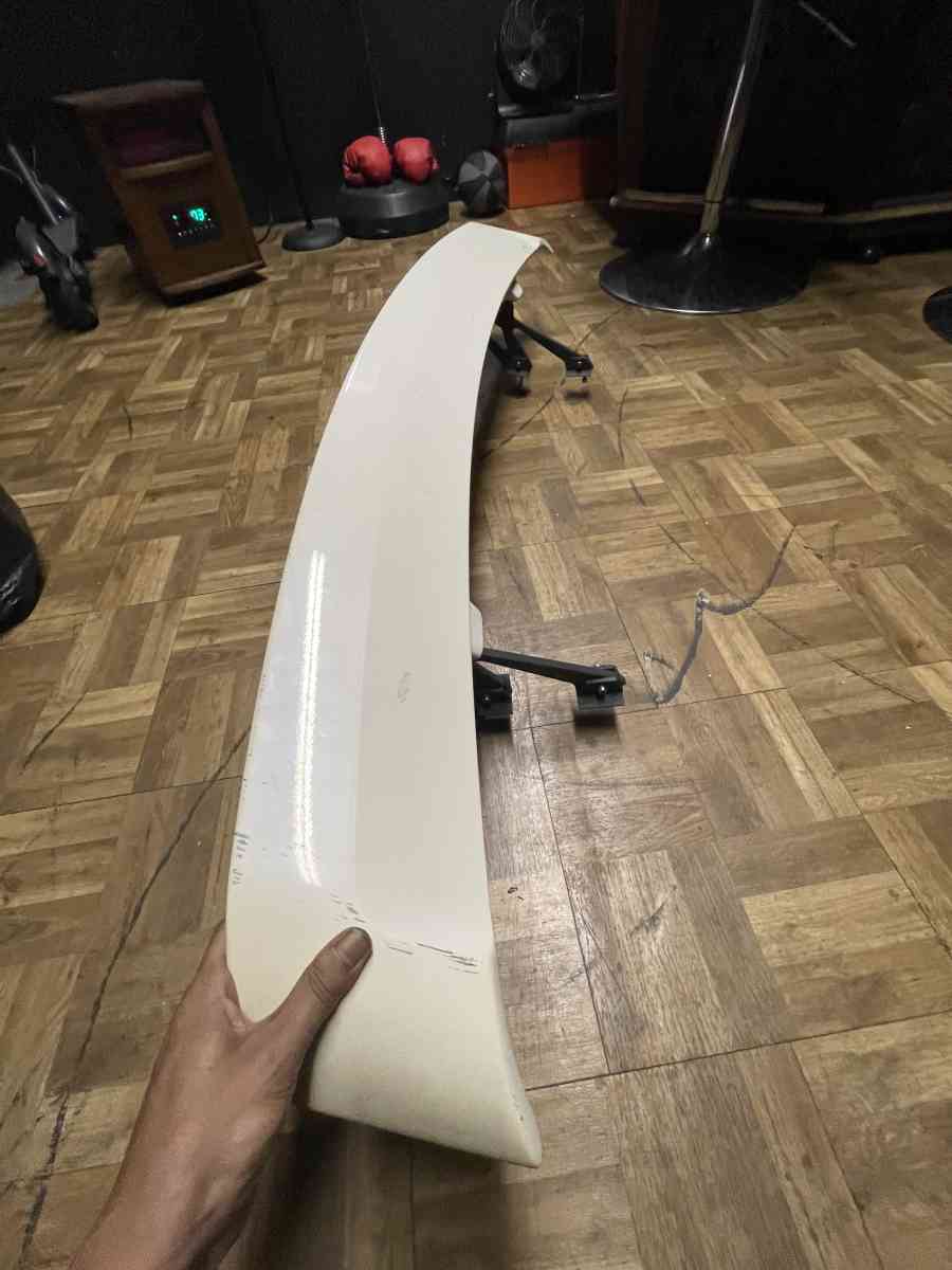 wing tail spoiler - New Bedford, Massachusetts - FleaMarketBay