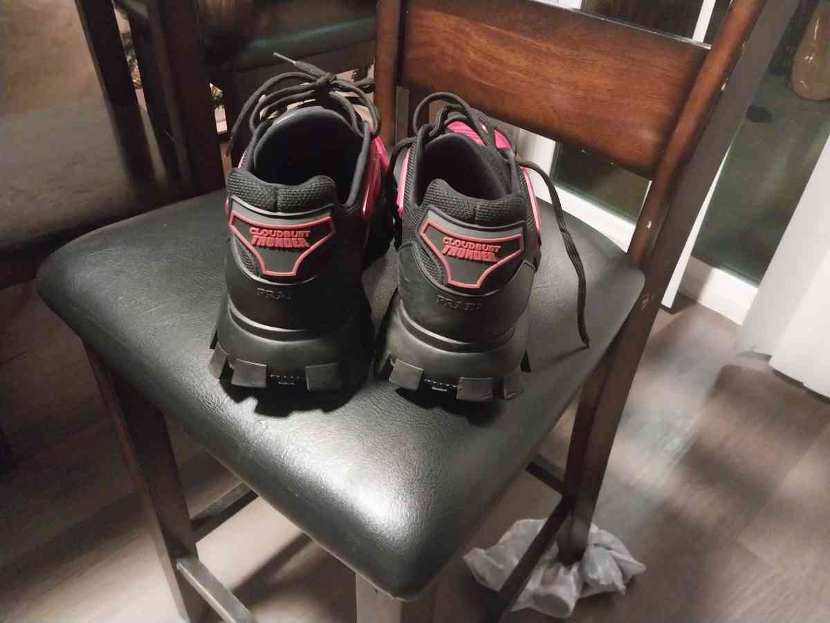 Prada cloudbust thunder - Fort Worth, Texas - FleaMarketBay