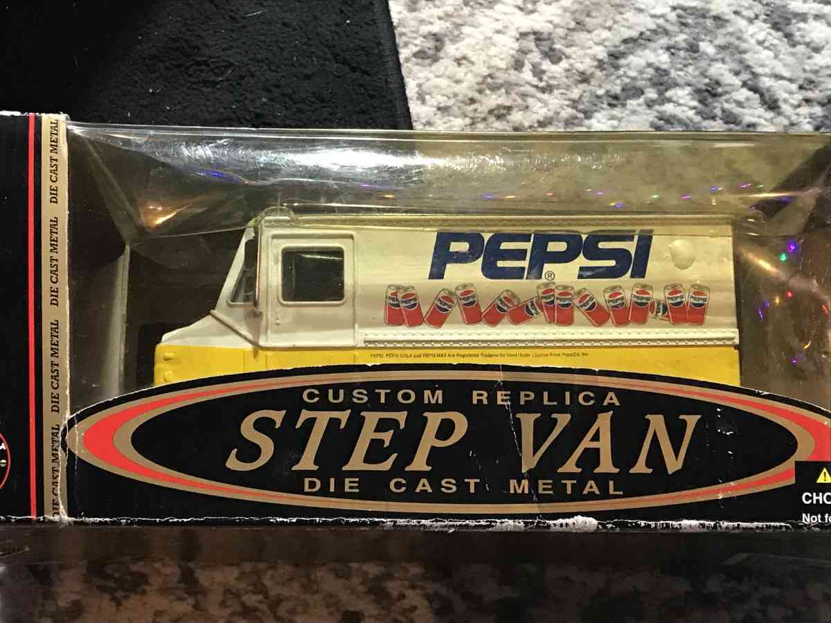 PEPSI VAN VINTAGE - Amherst, Ohio - FleaMarketBay