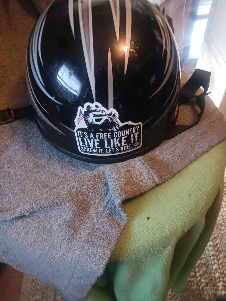 dot helmets - Glenallen, Missouri - FleaMarketBay