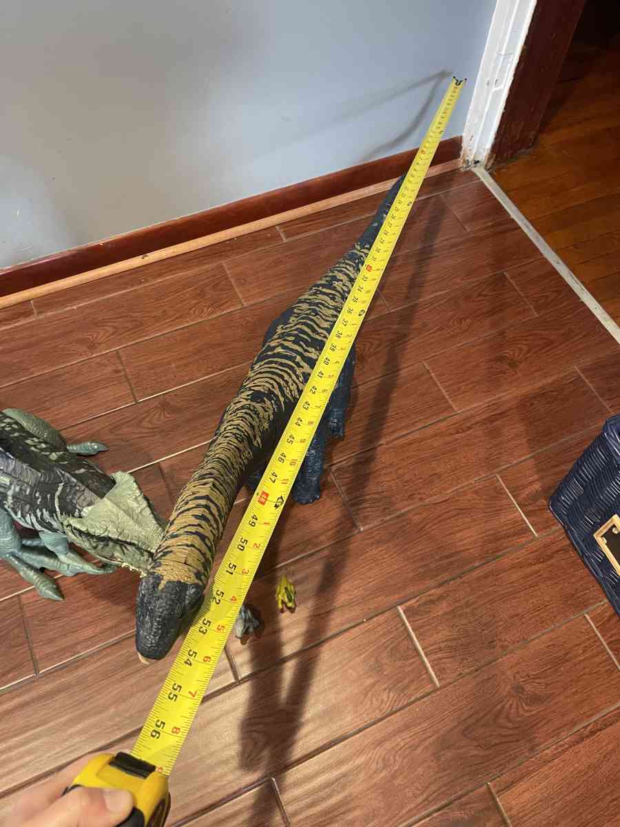 large jurassic world dominion dinosaurs - Lyndhurst, New Jersey - FleaMarketBay