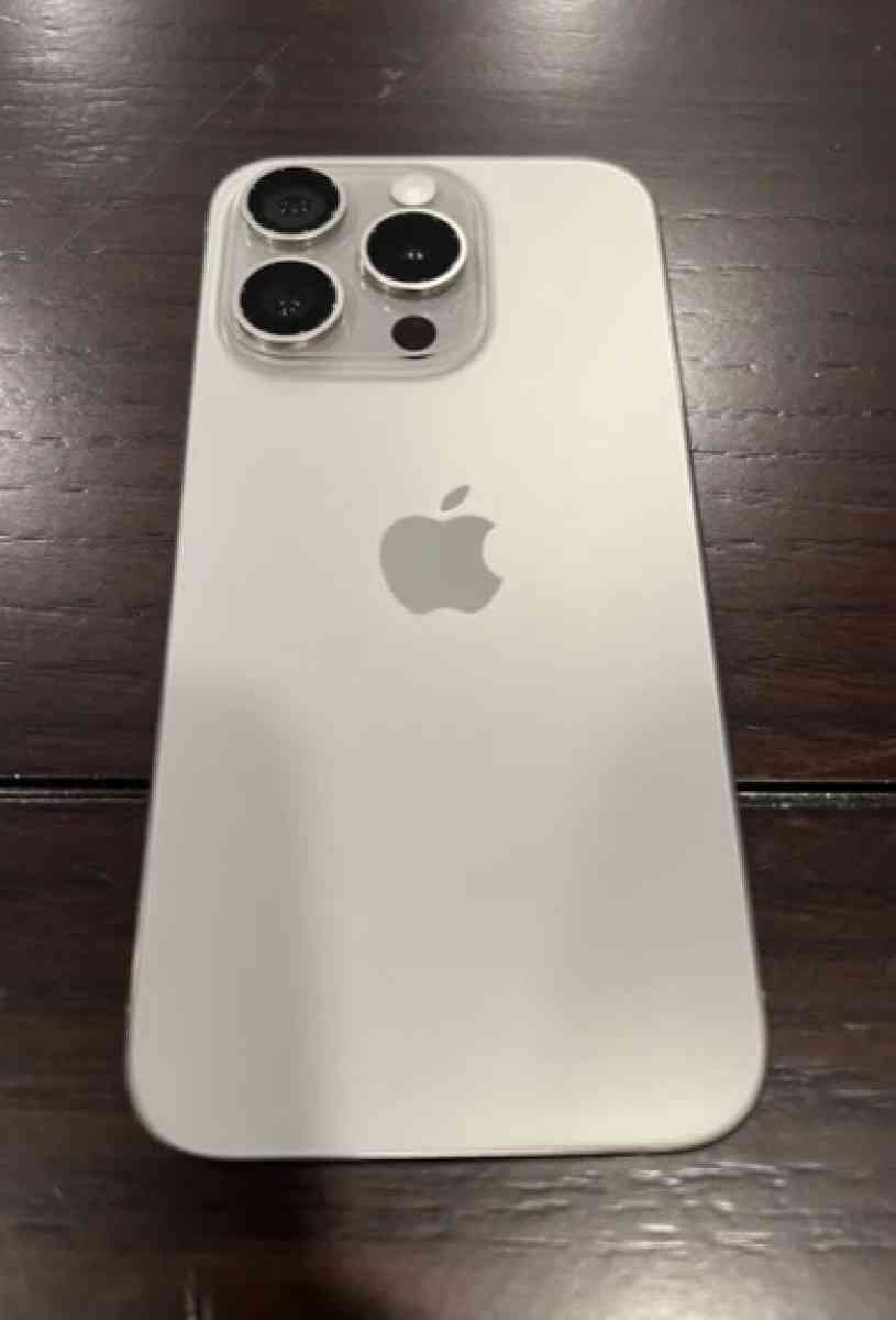 I phone 15 Titanium unlocked - Alicia, Arkansas - FleaMarketBay