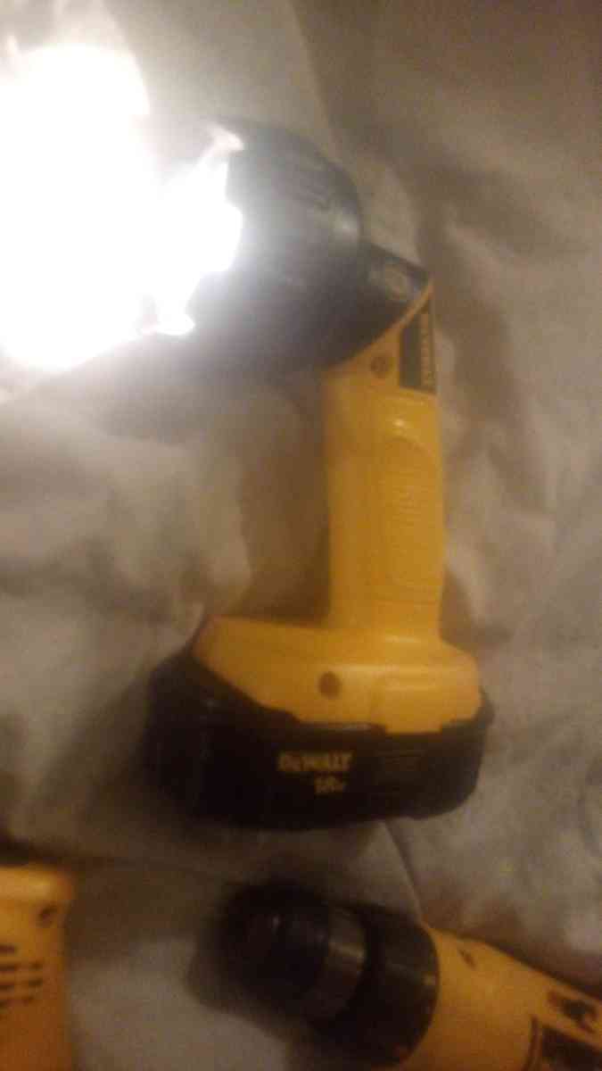 DeWalt Cordless Power Tools - Findlay, Ohio - FleaMarketBay