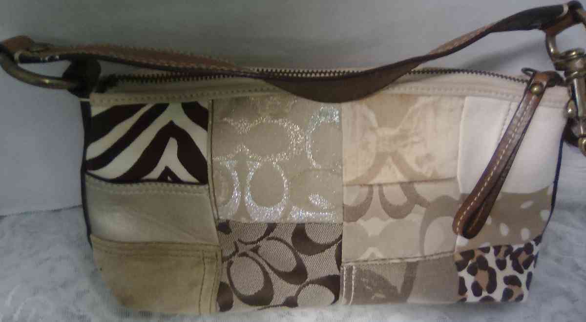 Women Name Brand Purses - Radcliff, Kentucky - FleaMarketBay